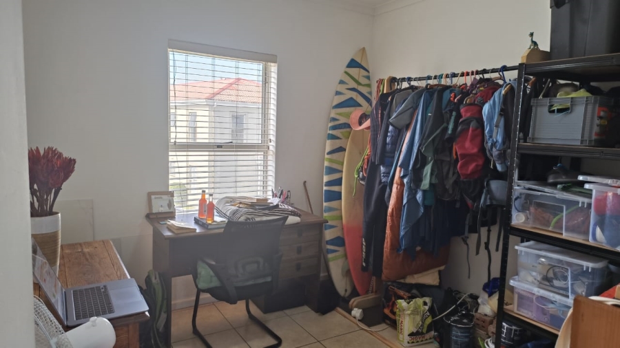 To Let 2 Bedroom Property for Rent in Milnerton Central Western Cape